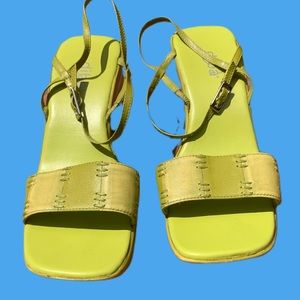 Y2K light green heels